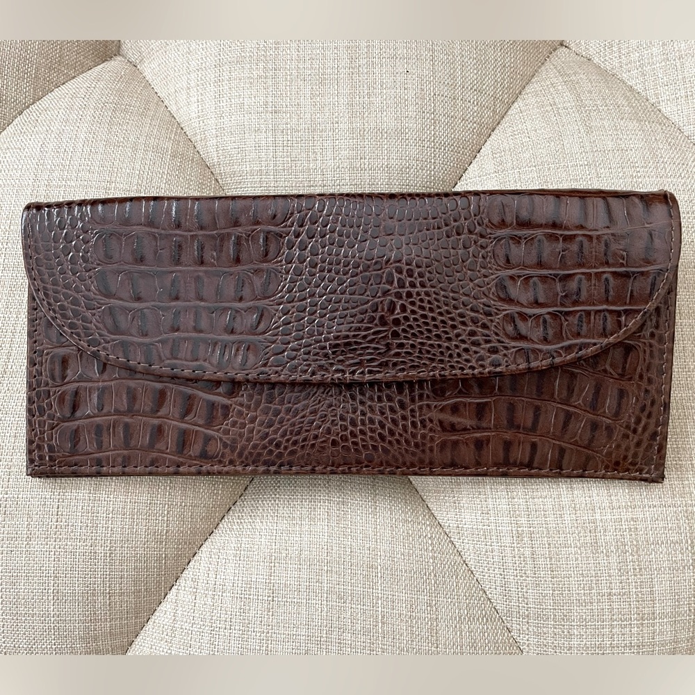 Papyrus Crocodile Embossed Women’s Wallet